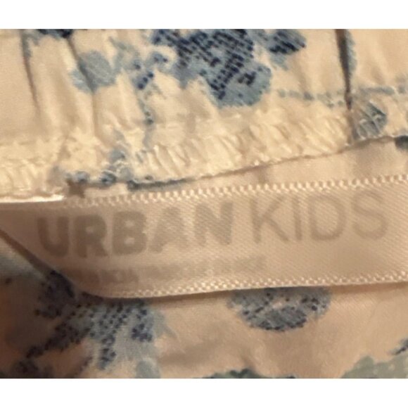 Urban Kids Med Patchwork Floral Jumpsuit With Button Front & Ruffled Sleeves - Picture 4 of 7